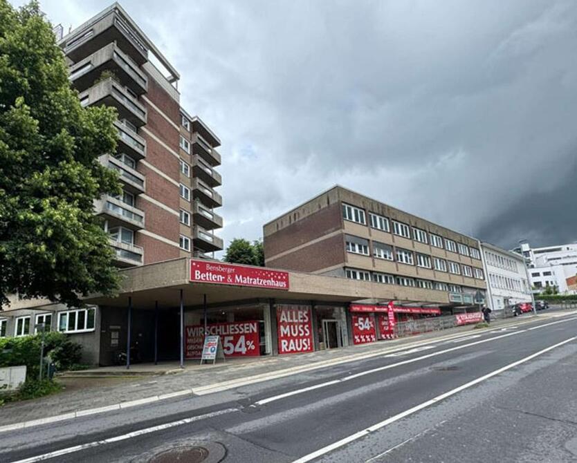 Werbewirksame Gewerbefläche in erstklassiger Sichtlage in Bensberg, Bergisch Gladbach! zimmer