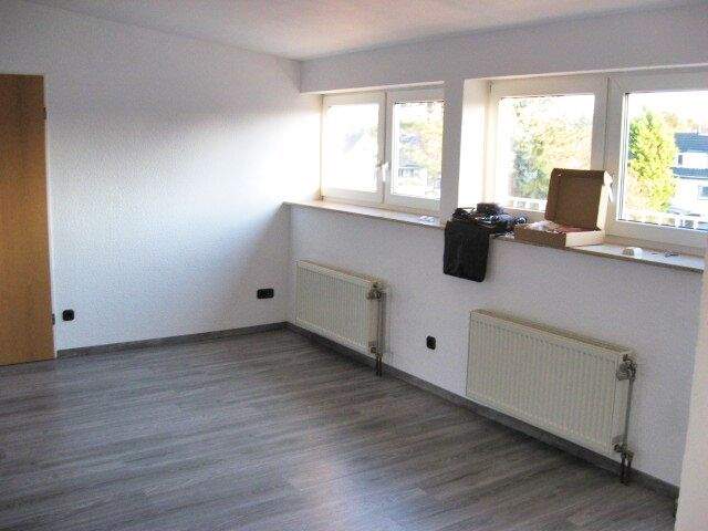 CITYHOUSE: Mehrfamilienhaus solide vermietet mit großem Garten, Keller, Stellplatz und Garage 9 zimmer