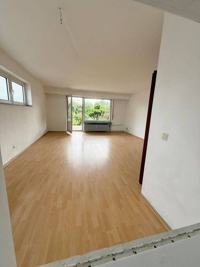 Charmantes Dreifamilienhaus in bester Lage von Baumberg. 9 zimmer