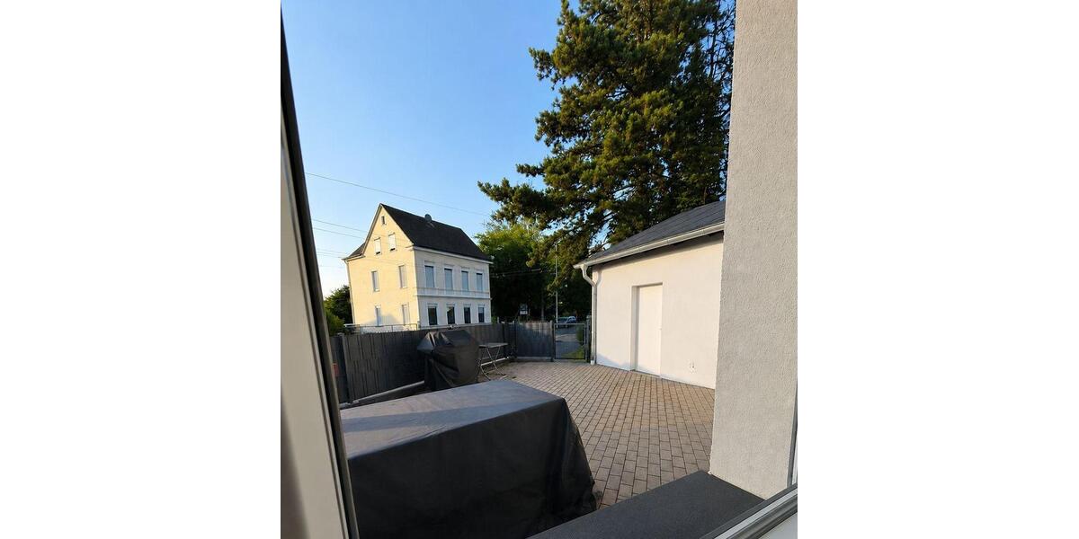 Bungalow Solingen Mitte - 4 Zimmer, 170 m&sup2;, 2.100&euro; | Angebot:27615095