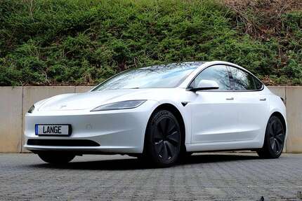 Tesla Model 3 23.316 km 41.980 &euro; Köln 50996