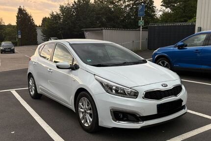 Kia ceed / Ceed 61.518 km 10.000 &euro; Hückeswagen 42499