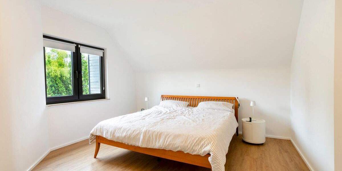 Einfamilienhaus Köln Müngersdorf - 5 Zimmer, 160 m&sup2;, 1.120.000&euro; | Angebot:23987049