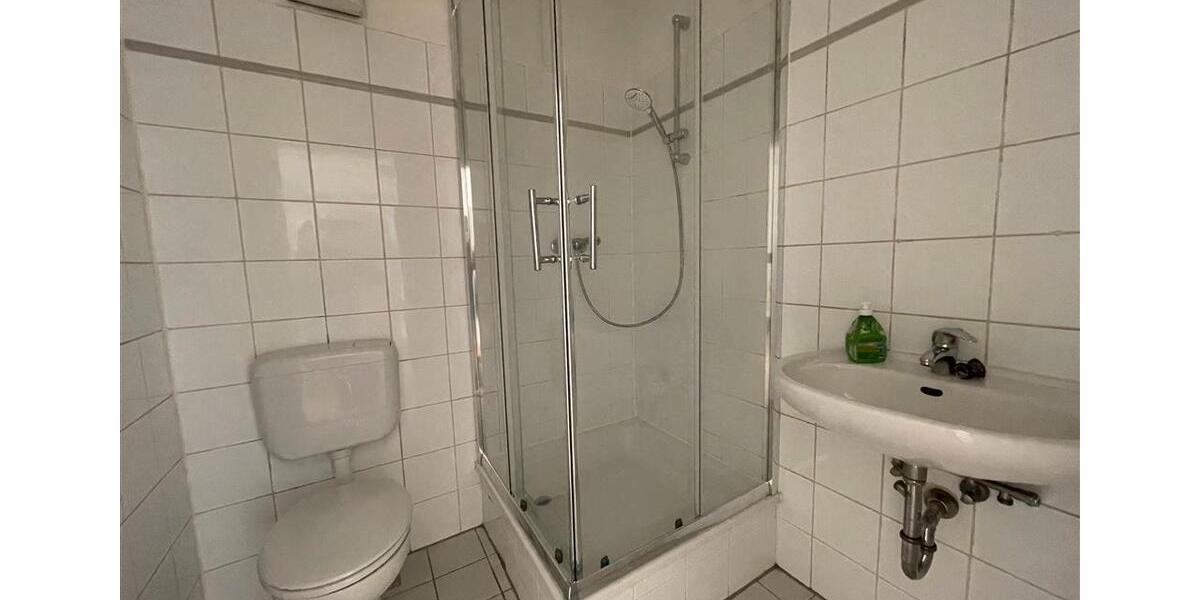 Etagenwohnung Düsseldorf Oberbilk - 1 Zimmer, 33 m&sup2;, 605&euro; | Angebot:22440561