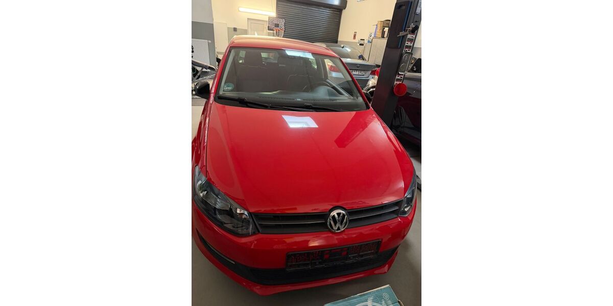 VW Polo 113.000 km 5.699 &euro; Neuss 41472