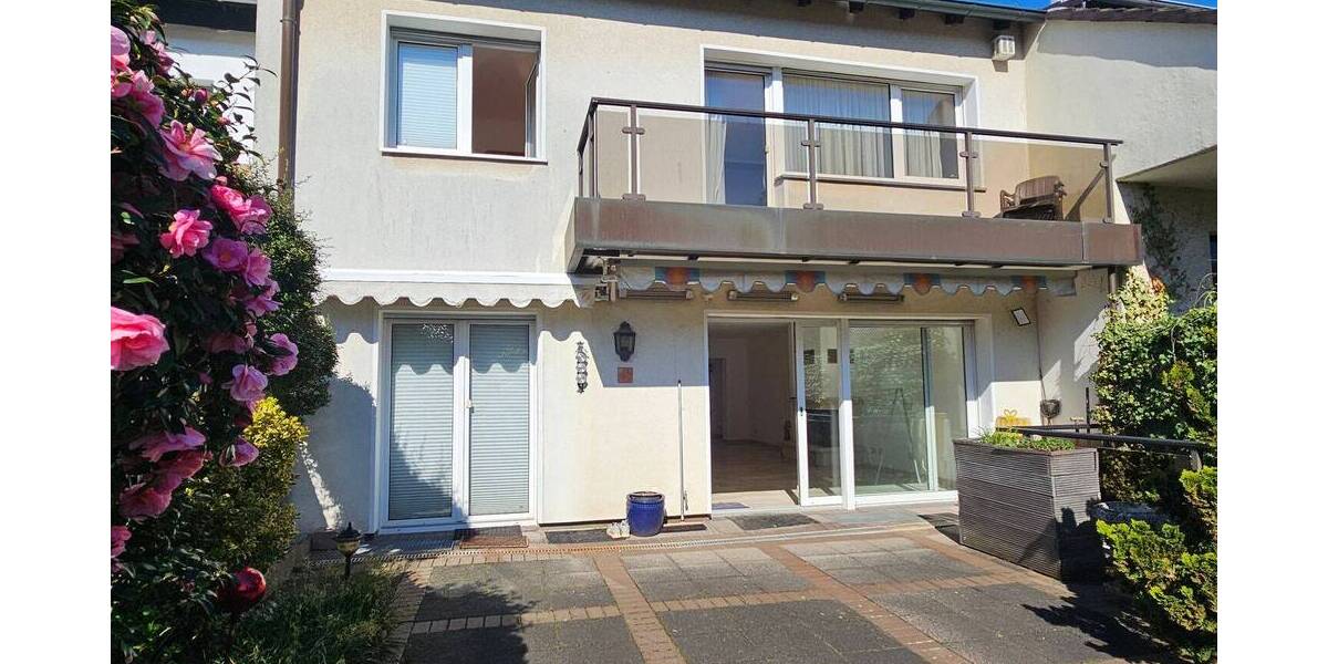 Einfamilienhaus Solingen Gräfrath - 3 Zimmer, 140 m&sup2;, 1.680&euro; | Angebot:26502717