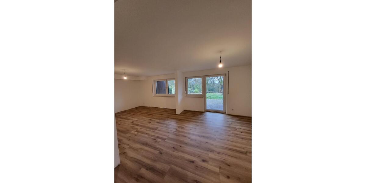Reihenhaus Düsseldorf Stadtbezirk 7 - 6 Zimmer, 160 m&sup2;, 2.700&euro; | Angebot:24695743