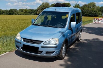 Opel Combo 120.228 km 1.490 &euro; Köln 51103