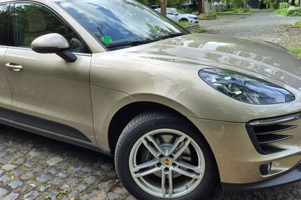 Porsche Macan 104.143 km 33.750 &euro; Köln 50939
