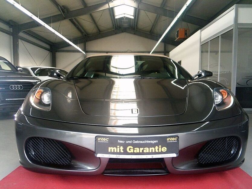F430