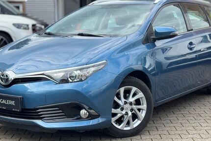 Toyota Auris 113.000 km 10.850 &euro; Köln 51109