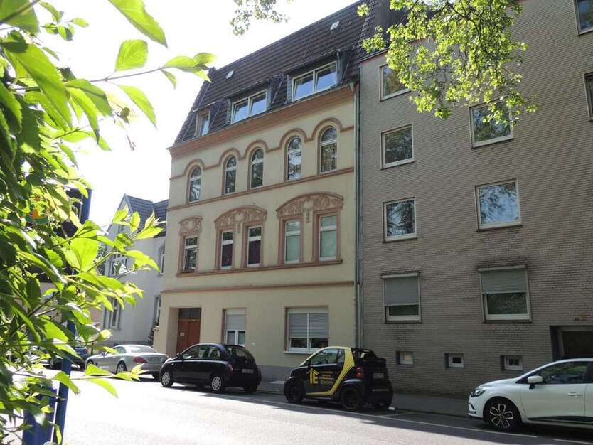 Haus zum Kaufen in Essen 619.000 € 410 m²