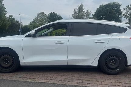 Ford Focus 70.000 km 12.500 &euro; Köln 51105