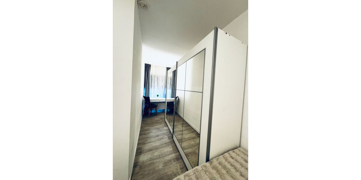 Provisionsfrei* Golzheim - Rheinnähe - ruhige Erdgeschoss-Wohnung voll saniert und möbliert - Erdgeschoßwohnung Düsseldorf Golzheim | Angebot:26745709