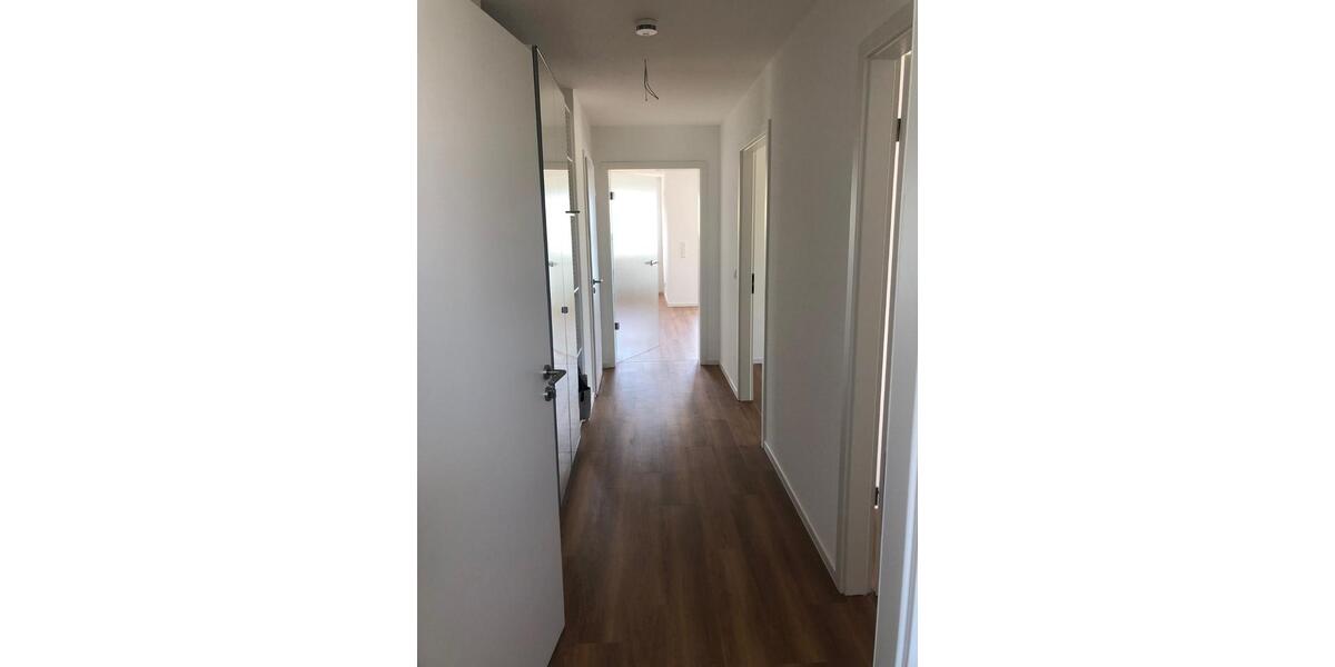 Etagenwohnung Radevormwald - 3 Zimmer, 81 m&sup2;, 810&euro; | Angebot:25960291