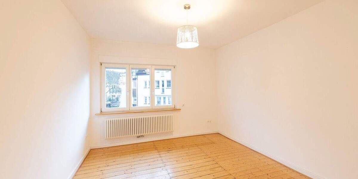Einfamilienhaus Düsseldorf Gerresheim - 6 Zimmer, 195 m&sup2;, 4.640&euro; | Angebot:24610026