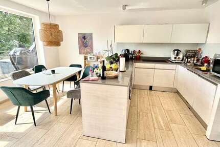 Wohnung Düsseldorf Grafenberg - 5 Zimmer, 124 m&sup2;, 2.050&euro; | Angebot:26901076