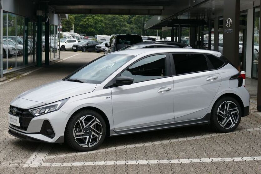 i20
