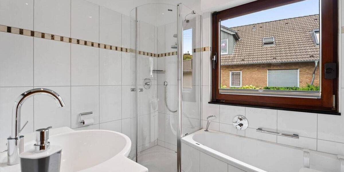 Einfamilienhaus Hilden Forstbach - 4 Zimmer, 117 m&sup2;, 649.000&euro; | Angebot:26863063