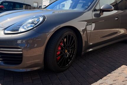 Porsche Panamera 143.900 km 44.900 &euro; Leverkusen 51375