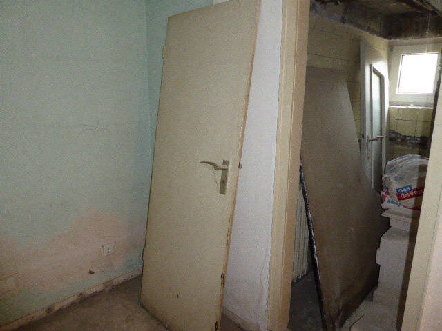 Gewerbeobjekt Düsseldorf Rath - 8 Zimmer, 156 m&sup2;, 350.000&euro; | Angebot:25665195