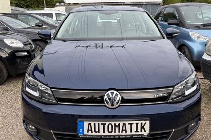 VW Jetta 169.000 km 8.800 € Köln 51107