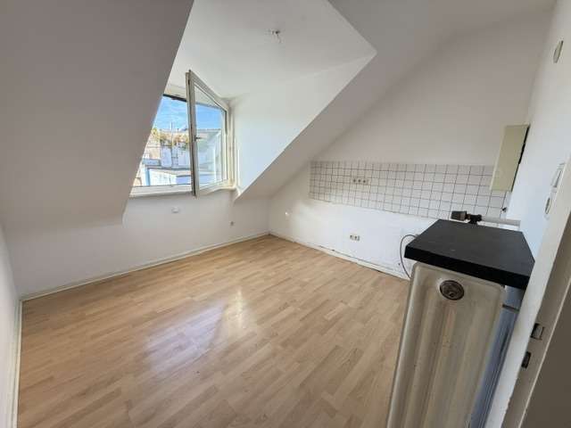 Etagenwohnung Düsseldorf Pempelfort - 2 Zimmer, 53 m&sup2;, 606&euro; | Angebot:27672127