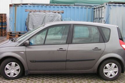 Renault Scenic 55.600 km 2.100 € Essen 45141