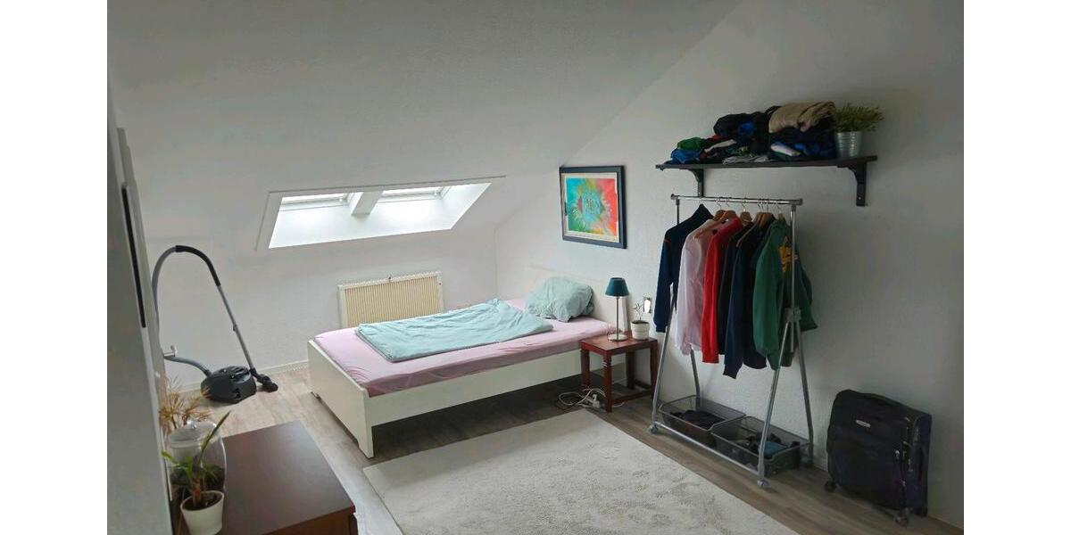 Dachgeschoßwohnung Köln Kalk - 1 Zimmer, 37 m&sup2;, 725&euro; | Angebot:24876511