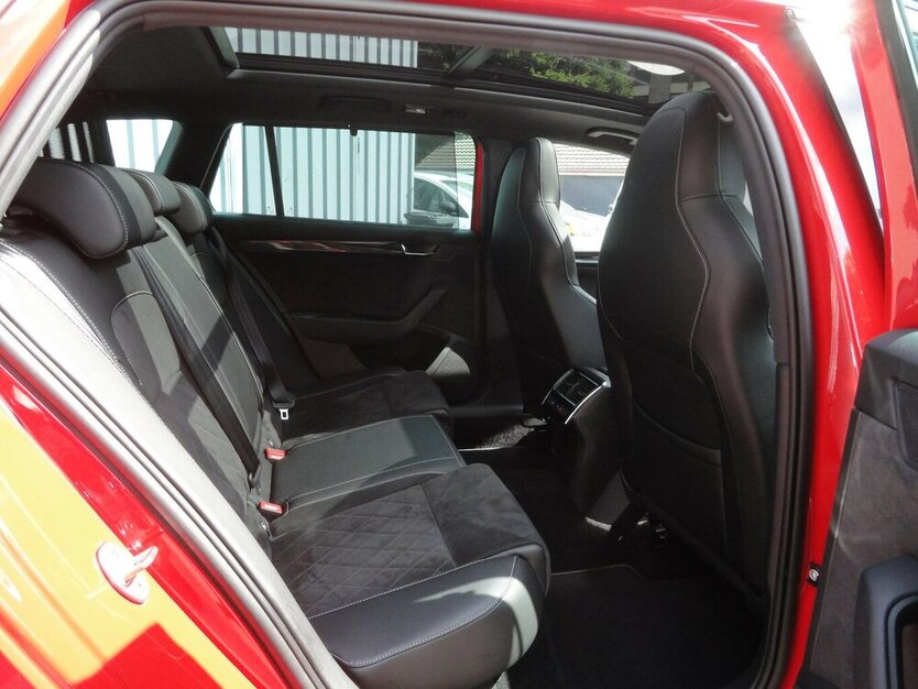 Skoda Superb Sportline4x4 Navi PanoSdach BiXenon Leder 122.000 km 18.900 € Neuss 41462