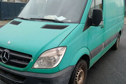 Mercedes-Benz Sprinter 280.000 km 3.800 € Düsseldorf 40227