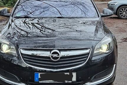 Opel Insignia 76.000 km 11.600 &euro; Köln Poll 51105