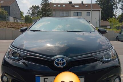 Toyota Auris 73.000 km 16.000 € Essen 45141