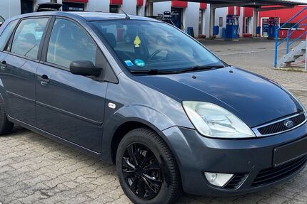 Ford Fiesta 193.000 km 2.669 &euro; Wuppertal 42329