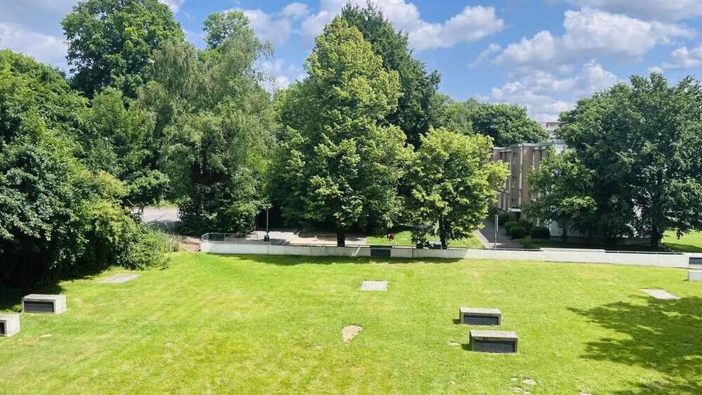 Wohnung zum Kaufen in Erkrath 123.000 € 47 m²