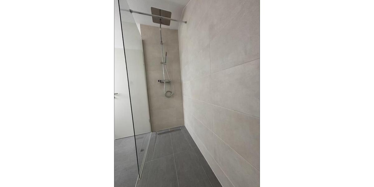 Dachgeschoßwohnung Düsseldorf Stadtbezirk 8 - 2 Zimmer, 67 m&sup2;, 995&euro; | Angebot:25922828