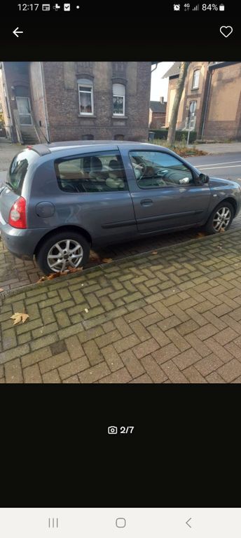 Renault Clio 70.000 km 2.250 € Essen 45147