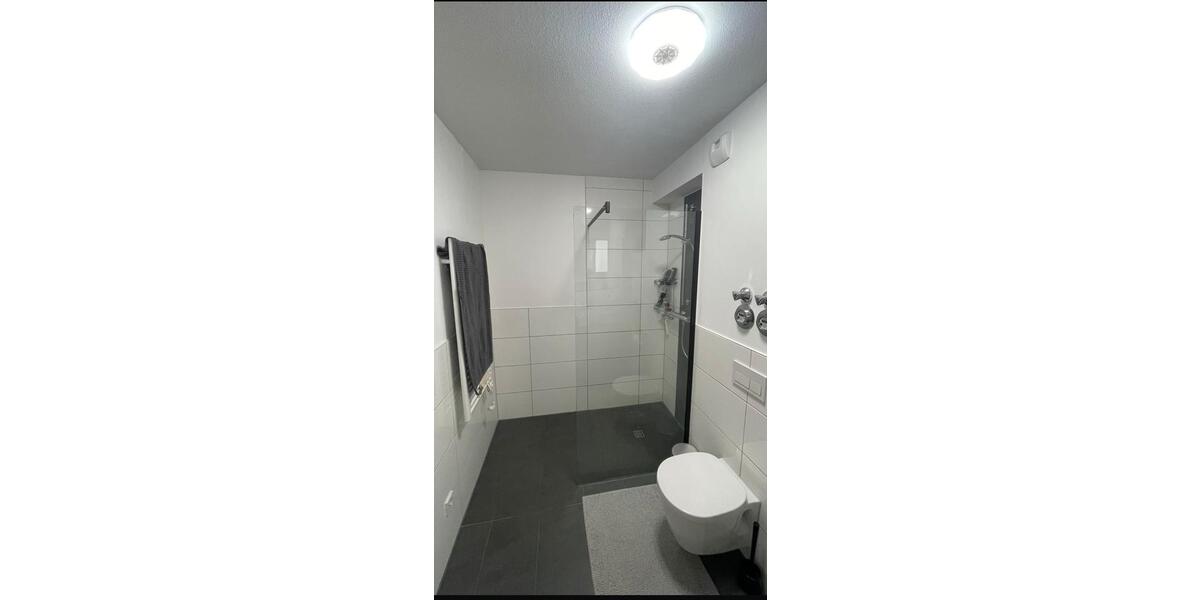 Etagenwohnung Solingen Höhscheid - 3 Zimmer, 91 m&sup2;, 1.330&euro; | Angebot:24851514