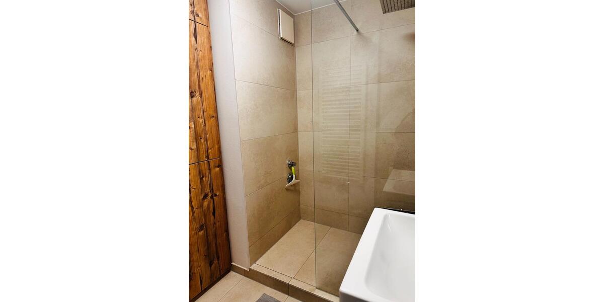 Dachgeschoßwohnung Bergisch Gladbach Gronau - 3 Zimmer, 78 m&sup2;, 1.050&euro; | Angebot:24752623