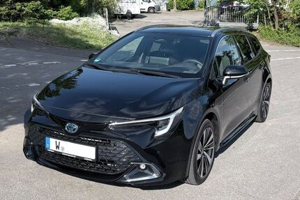 Toyota Corolla 15.000 km 32.990 &euro; Wuppertal 42111