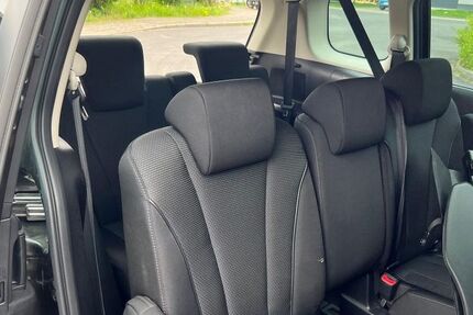 Mazda 5 94.000 km 10.999 € Düsseldorf 40231