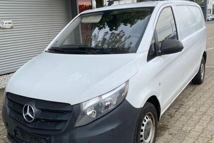 Mercedes-Benz Vito 268.000 km 5.400 &euro; Köln 50739