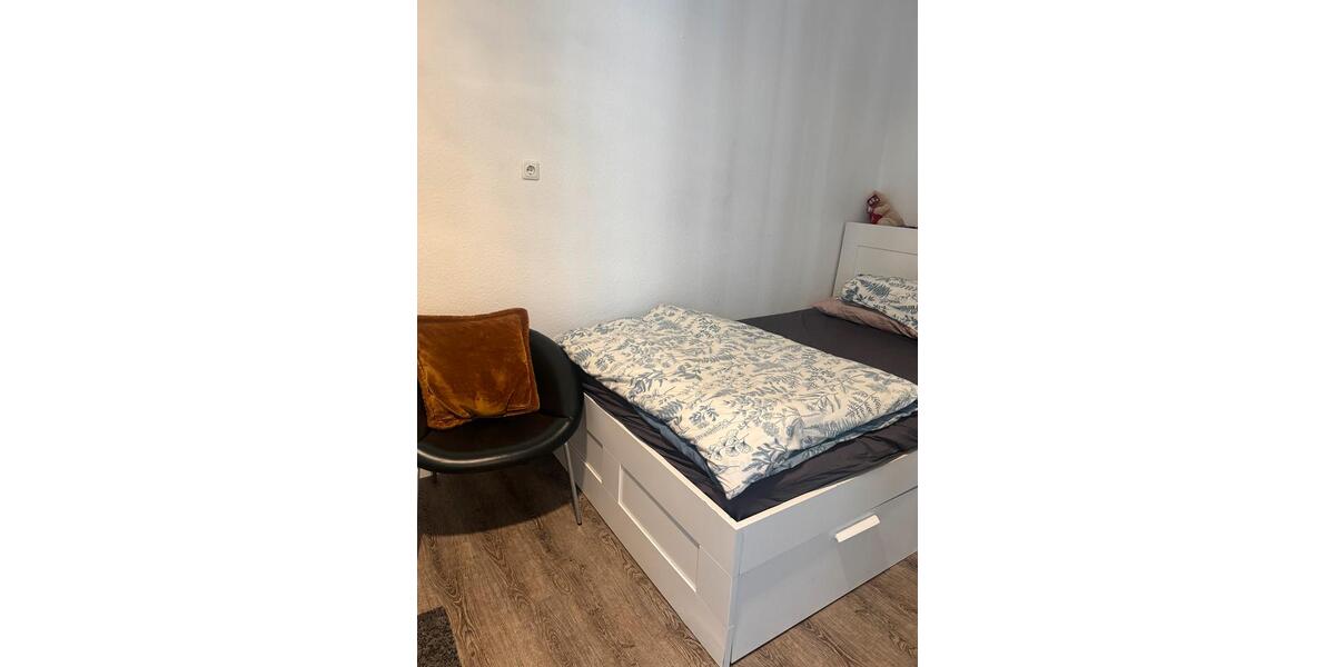 Etagenwohnung Köln Innenstadt - 1 Zimmer, 35 m&sup2;, 1.000&euro; | Angebot:26414682