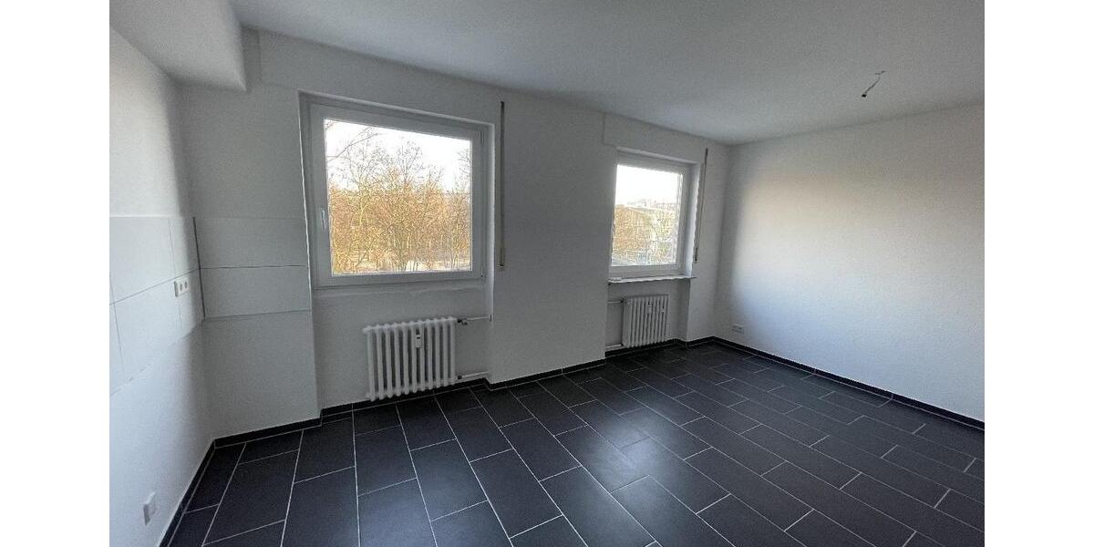 Etagenwohnung Düsseldorf Stadtbezirk 2 - 3 Zimmer, 104 m&sup2;, 1.550&euro; | Angebot:24441641