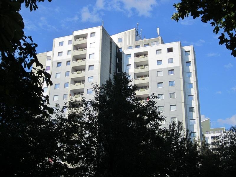 Gemütliche und helle Wohnung mit Balkon und separater Küche. Nur mit WBS für 3 Personen! zimmer