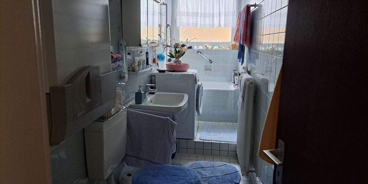 Etagenwohnung Bergisch Gladbach Heidkamp - 2 Zimmer, 62 m&sup2;, 189.000&euro; | Angebot:25699796