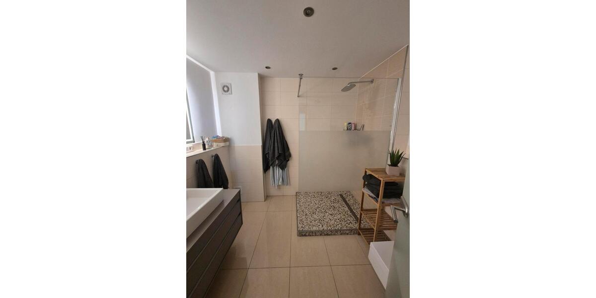 Etagenwohnung Wuppertal Gemarkung Langerfeld - 4 Zimmer, 135 m&sup2;, 265.000&euro; | Angebot:26638228
