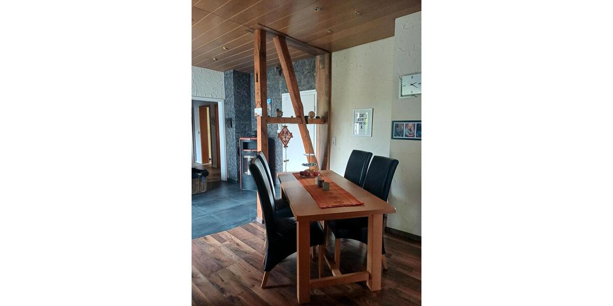 Mehrfamilienhaus, Wohnhaus Radevormwald - 9 Zimmer, 317 m&sup2;, 349.000&euro; | Angebot:24740260