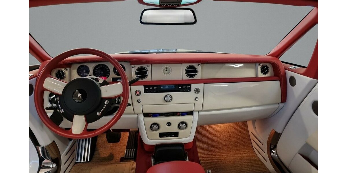 Rolls Royce Phantom Drophead Bespoke Spezial 21.800 km 195.000 € HAAN 42781