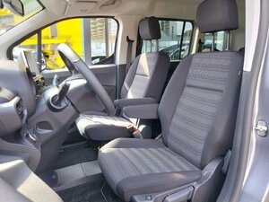 Opel Combo Ultimate AHK HUD NAVI AUTOM. PARKEN WINTERPA 4.500 km 27.740 € HAAN 42781